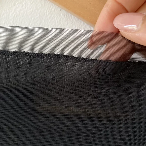 Pre-loved designer Luis Civit Women's Black Sequins Mesh Blouse UK Size 16 - Picture 7 of 17